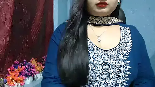 Cling to live show with Bengal-queen from StripChat 