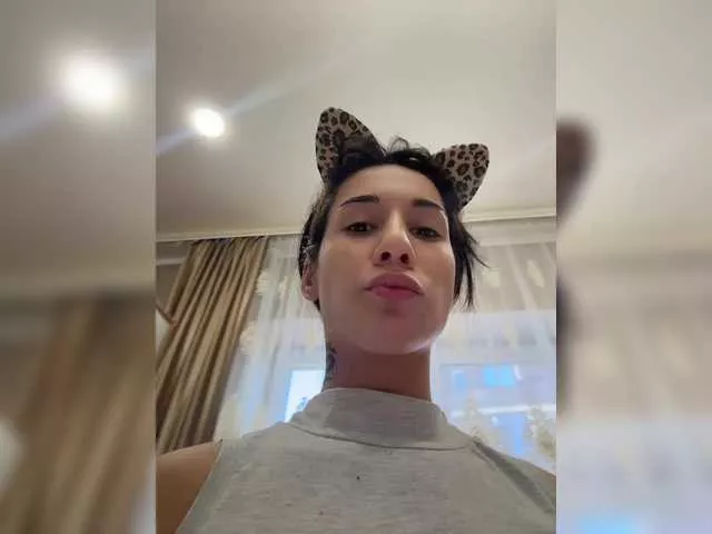 Offline Adel9 on BongaCams