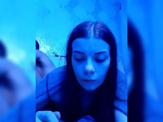 Freechat AdidasCoin on BongaCams