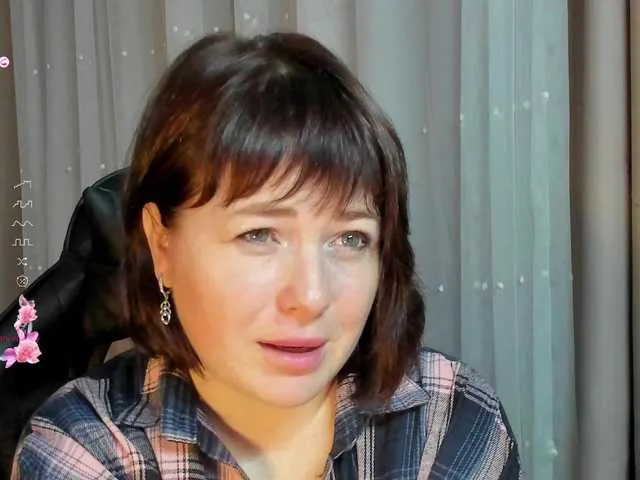 Offline Amanda-Di on BongaCams