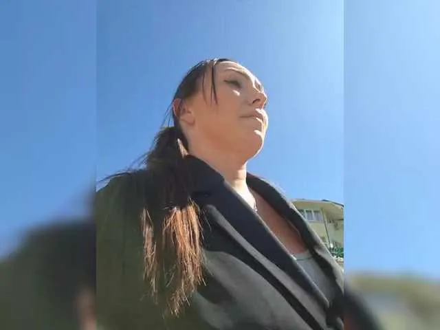 Offline DIVORA on BongaCams