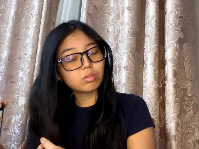 Offline LatoyaChavez on BongaCams