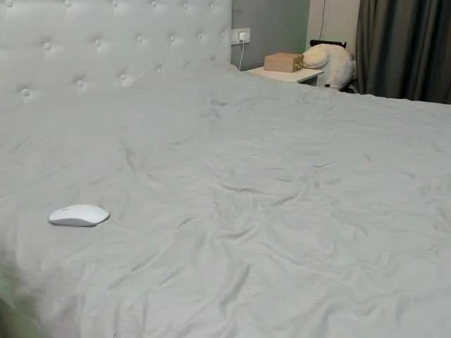 Offline Logan-emma on BongaCams