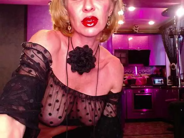 Offline Maaarrrgggooo on BongaCams