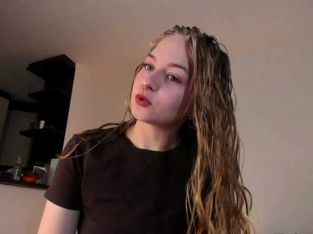 Offline MiaMeowa on BongaCams