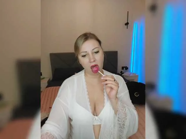 Offline YourWitcher on BongaCams