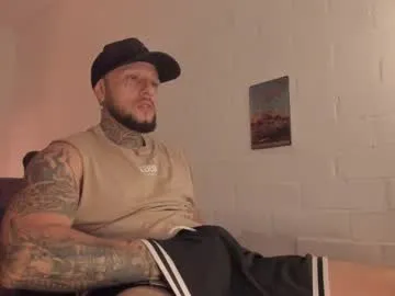 _emilio_escobar — daddy needs to cum PVT is open!!! #bigcock #muscle #alpha #master #uncut [492 tokens remaining]