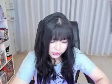 _misshoneyxx on Chaturbate