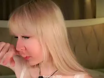 aameow — Goal:Hello Amy ^^ 0.0 Hello! I'm Amy ^^ i'm #New Girl Here Let's Have Fun Together #cute #blonde #teen #skinny [25 tokens remaining]