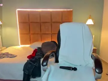 alejootwink — Let's have fun and make me explode with vibrations  #bigcock #twink #new #lovense #feet [777 tokens remaining]