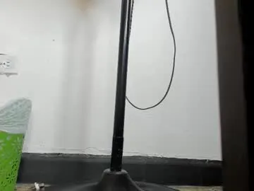 antonelasc on Chaturbate