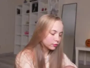 appr0ved — be happy!   Goal: bra massage [77 left]  Epic Goal: take off bra under my dress [1646 left]  #blonde #natural #young #skinny #teen