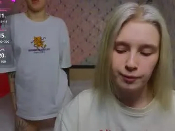 berry_assortment — GOAL: naked kiss [47 tokens remaining] HOTTEST OIL SHOW WITH TWO SEXY GIRLS #blonde #skinny #bigass #lesbian #teen