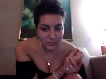 bj4290 on Chaturbate