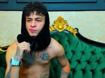 chrismckay_ — cum show  // I will make you feel like you have never been made to feel before //  #new #cum #bigcock #latino #tattoos [331 tokens remaining]