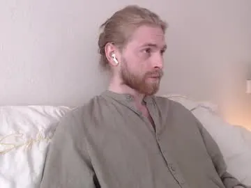 damien_diamond — Cum show   #hair #beard #18  #bigcock #cum [2222 tokens remaining]
