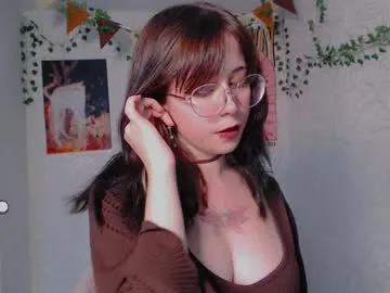 emmae__ on Chaturbate 