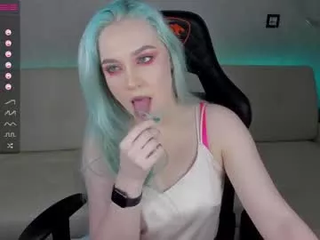 eviesapphire on Chaturbate