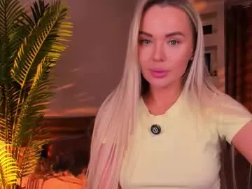 honey_bunnyy_ on Chaturbate