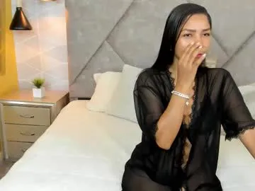 jade_whisper on Chaturbate