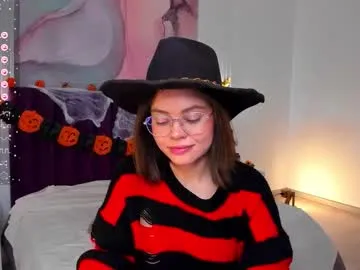 kelly_cuutie