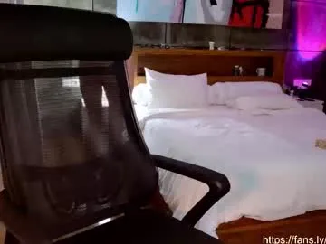kotkasarvoo on Chaturbate 