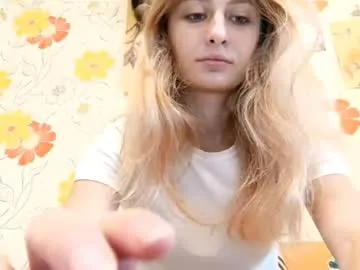 laticiacalicutt — GOAL:Playing with my pussy until squirt <: My name is Amelia  #new , new experience to me, hope it turns out well :3  #skinny #young #18 #shy #blonde [2986 tokens remaining]