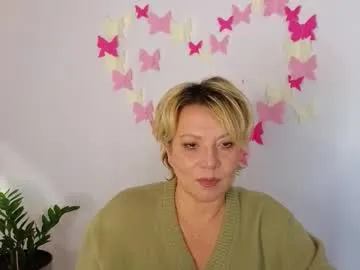 maristyle — Maristyle's room #new #milf #mature #nonude #nature