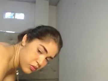 melody_phillips2 — finger in pussy [157 tokens left] #18 #latina #new #teen #milk