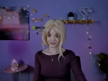 mia_starrr_ on Chaturbate