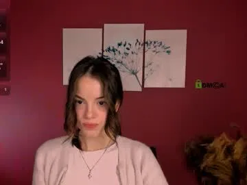 mia_starrr_ on Chaturbate