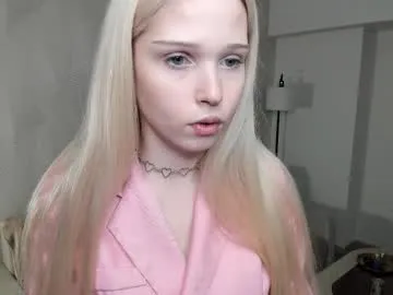 mikaelataron on Chaturbate