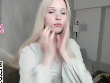 mikaelataron on Chaturbate