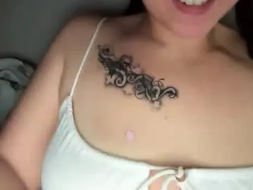 moomies on Chaturbate 