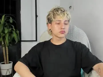 nico_nico_xd — GOAL: I undressed little by little [120 tokens remaining] Hello, I'm Nico, come and find out why I catch your attention and let's enjoy together #bigcock #twink #smoke #uncut #latino