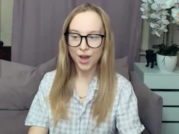 nicolavanderbie on Chaturbate