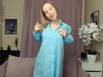 nicolavanderbie — GOAL: lick my finger so slow [8 tokens remaining] Hi hi, I am Nicoletta, Ntmu ;) #18 #shy #feet #teen #skinny