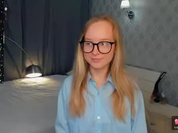 nicolavanderbie on Chaturbate