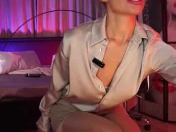 nikki_amour on Chaturbate 