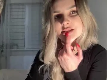playfuldoll18 — Welcome to my room! - Goal: For my lips [1000 tokens left] #new #nonude #flirt #mistress #young