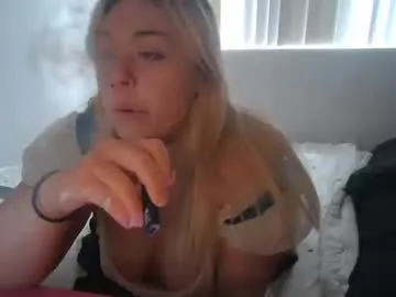 posionedxpeach — Posionedxpeach's room broken up with make me feel better! (: while i dye my hair #hot #thick #cute #sub