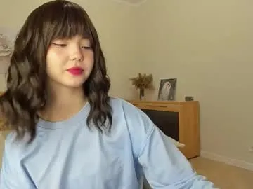 red_mok — 5 yoga poses #new here <I'm #young #18 #Asian and very very #shy [0 tokens remaining]