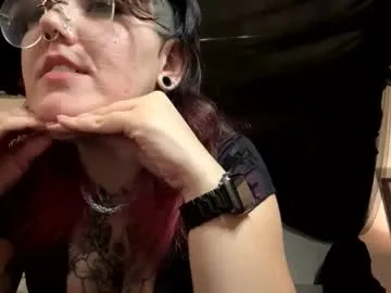 sagiebabie — Welcome to my first stream! - Goal: My first Goal [4929 tokens left] #new #bigboobs #pantyhose #goth #curvy