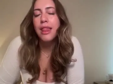 sieena on Chaturbate