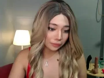 trexie_fucks15 on Chaturbate