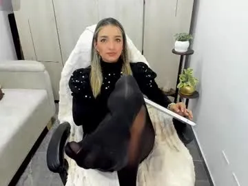 veromars_ — Hey guys! Let's have a lot of fun and enjoy true pleasure - Goal is : Show Tits #socks #pantyhose #milf #mistress #nonude