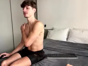 vitoraugustoxxx — Current Goal: oil ass at 100 tokens -- lets vibe until I cum #bigass #latino #muscles #bigcock #cumshow [100 tokens to goal]
