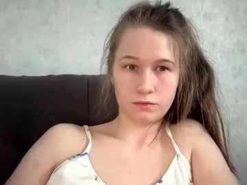 yana_squrel_22 on Chaturbate