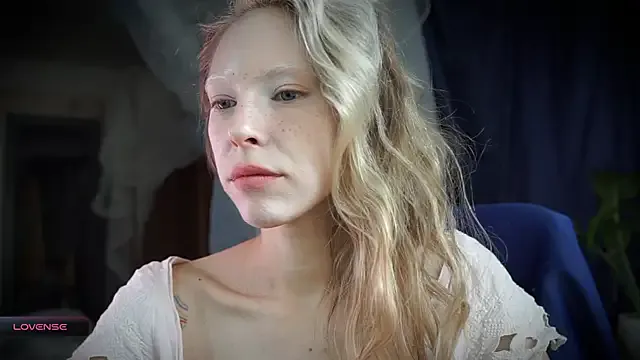 _Phantom_thread_ — Freechat on StripChat