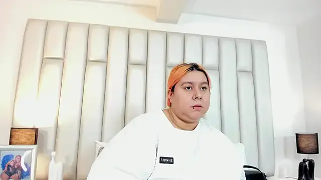 aandreaperez — show asshole clse up